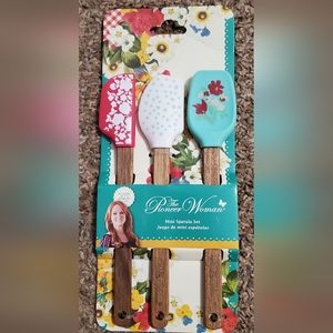 The Pioneer Woman Mini Spatula Set